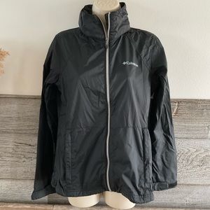 Columbia Switchback women’s windbreaker with hood size small